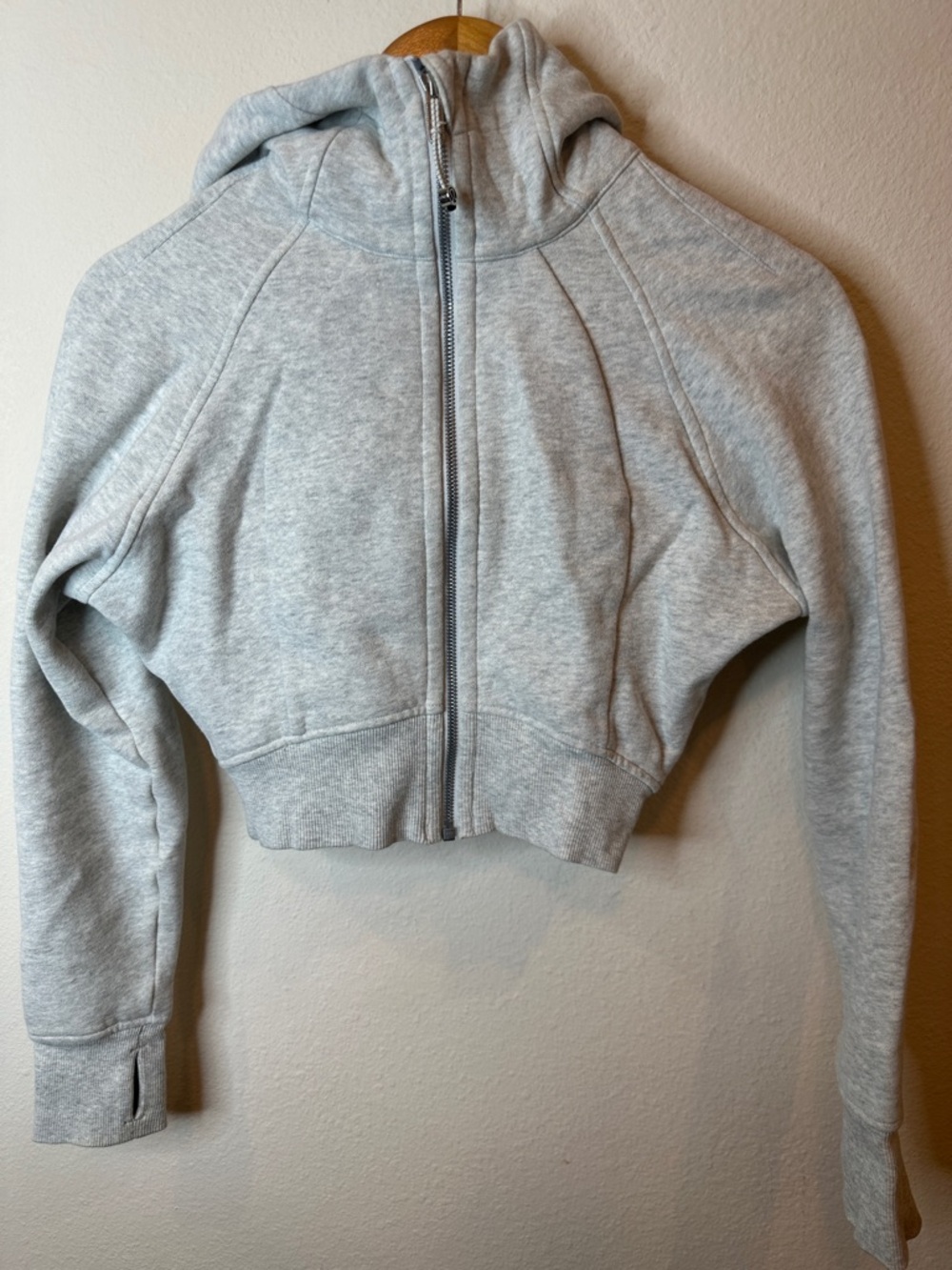 lululemon crop scuba light heather gray zip-up hoodie with logo toggle nwot Sz 4